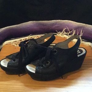 Fly London Yiva Wedge Lace-Up Shoe 37